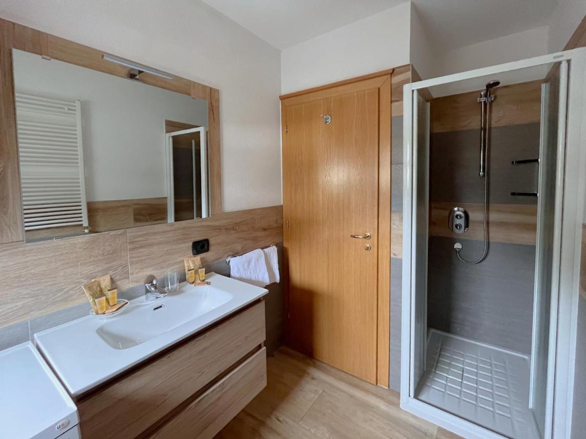 Skyrim Apartment - City Centre Livigno Buitenkant foto