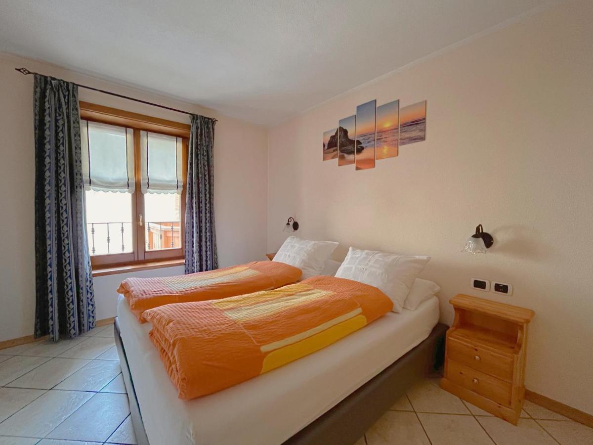 Skyrim Apartment - City Centre Livigno Buitenkant foto